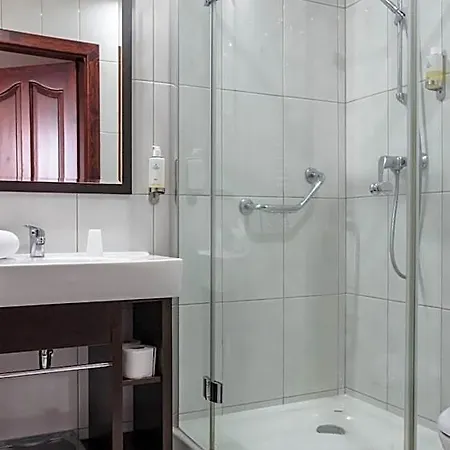 Kormoran Medispa 度假村 罗威